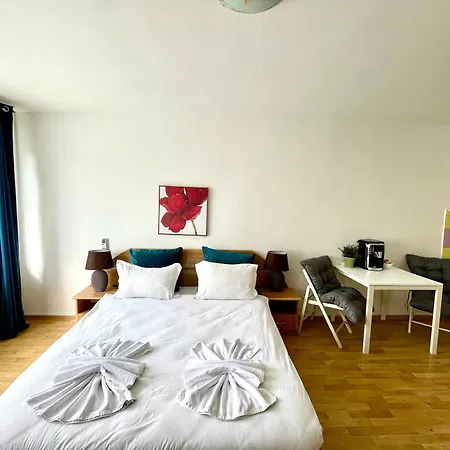 Sala Palatului Studio بوخارست